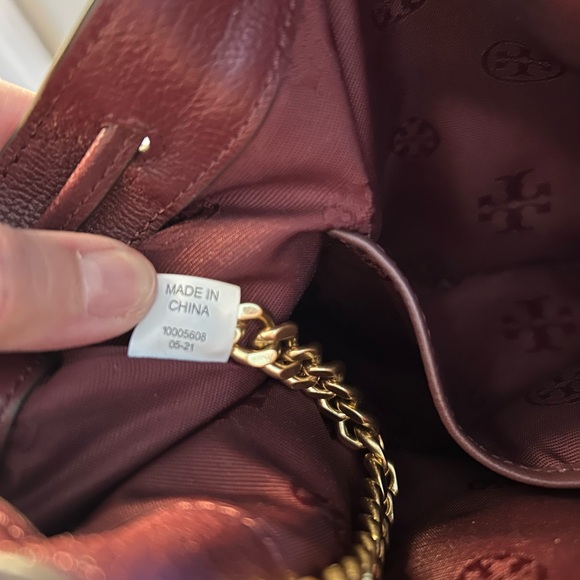 Tory Burch Quilted Leather Drawstring Handbag Bag - Burgundy - Picture 3 of 7